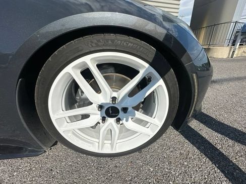 Used 2014 Chevrolet Corvette Stingray Coupe w/ 2LT Preferred Equipment Group RWD image 4