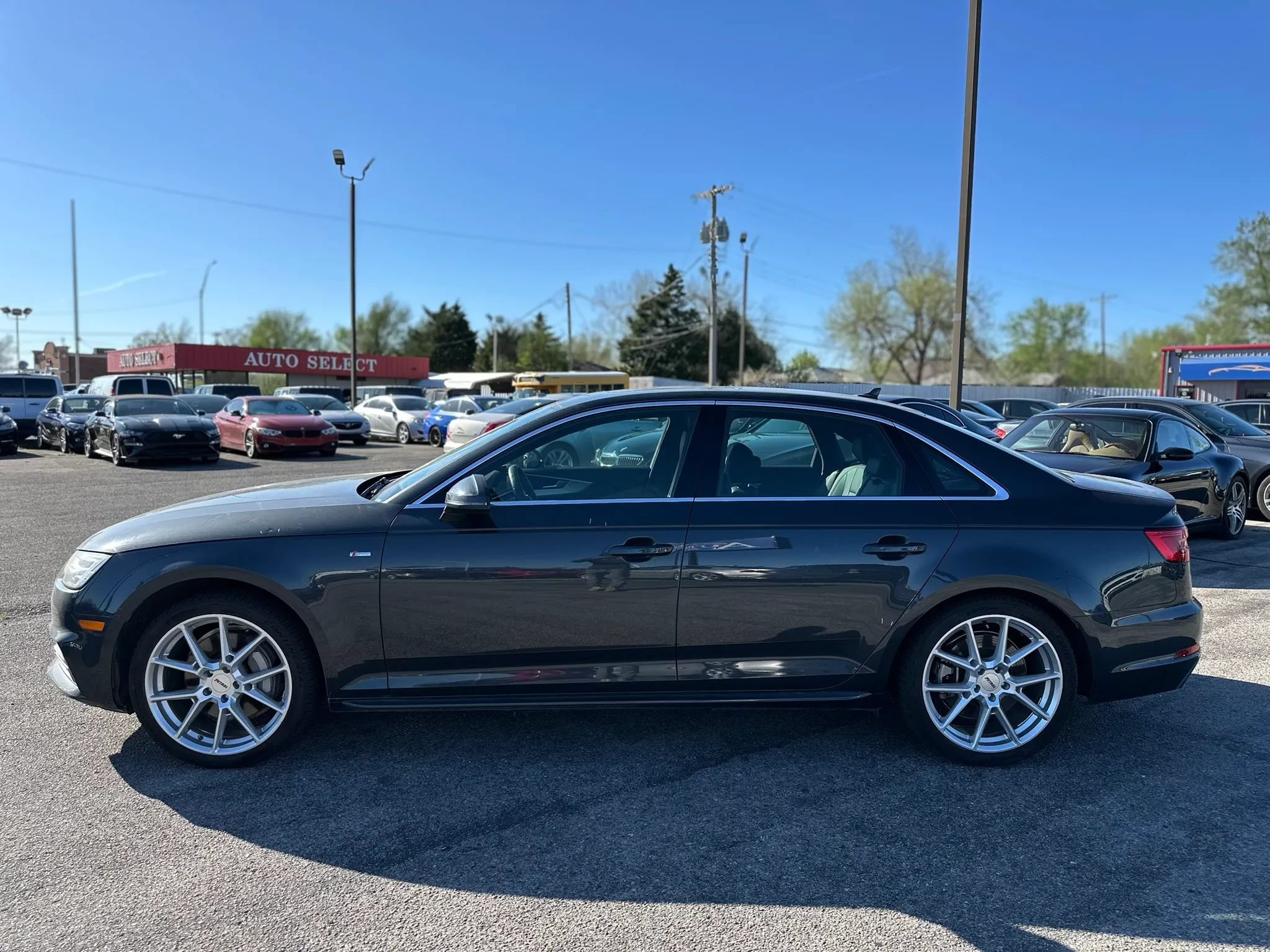 Used 2017 Audi A4 2.0T Premium Plus w/ Premium Plus Package AWD/4WD image 9