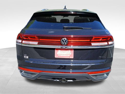 New 2026 Volkswagen Atlas Cross Sport SE AWD/4WD image 4