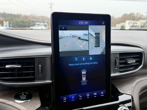 Used 2021 Ford Explorer Platinum w/ Equipment Group 601A image 24