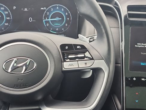Certified 2024 Hyundai Tucson Limited AWD/4WD image 16