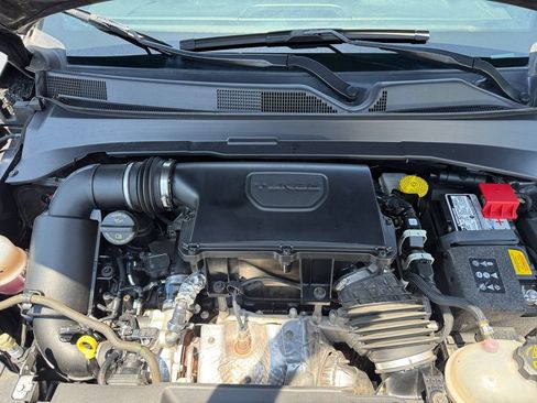 Certified 2024 Jeep Compass Latitude AWD/4WD image 13