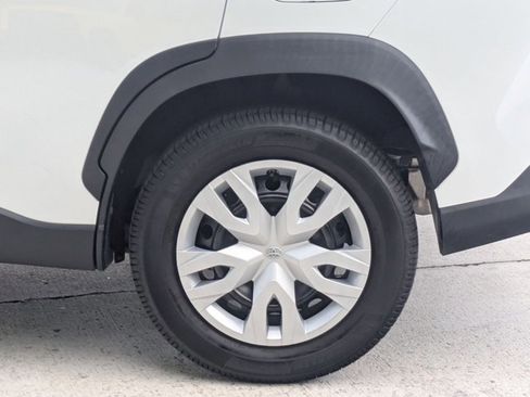 Used 2022 Toyota Corolla Cross L AWD/4WD image 15