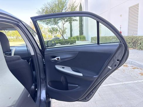 Used 2012 Toyota Corolla S FWD image 13