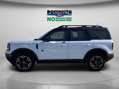 Used 2025 Ford Bronco Sport Outer Banks AWD/4WD image 2