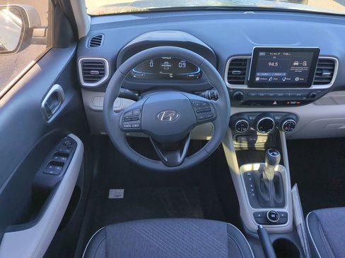 New 2026 Hyundai Venue SEL FWD image 17