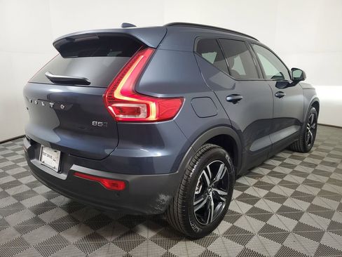 Certified 2026 Volvo XC40 B5 Core w/ Climate Package AWD/4WD image 6