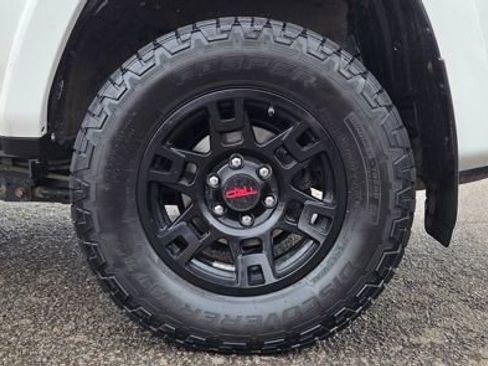 Used 2018 Toyota 4Runner TRD Off-Road Premium image 6