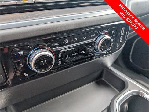 Used 2022 GMC Sierra 1500 SLT w/ SLT Premium Package image 25