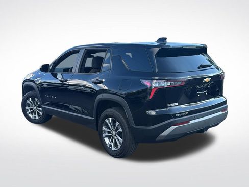 Used 2026 Chevrolet Equinox LT FWD image 5