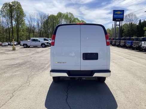 New 2026 Chevrolet Express 2500 w/ Driver Convenience Package RWD image 6