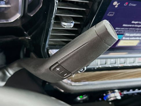 Used 2024 GMC Sierra 1500 Elevation image 25