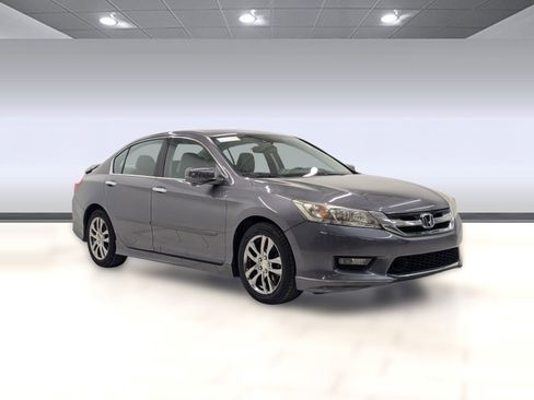 Used 2014 Honda Accord Touring image 6