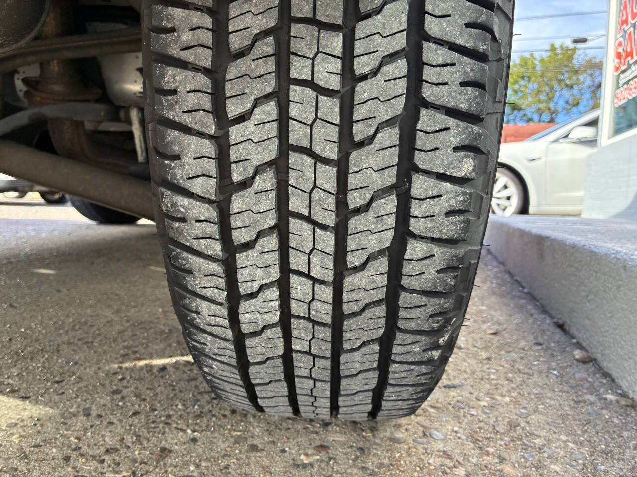Used 2010 Ford Escape XLT FWD image 30