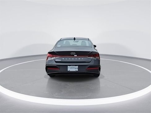 Certified 2024 Hyundai Elantra SEL image 7