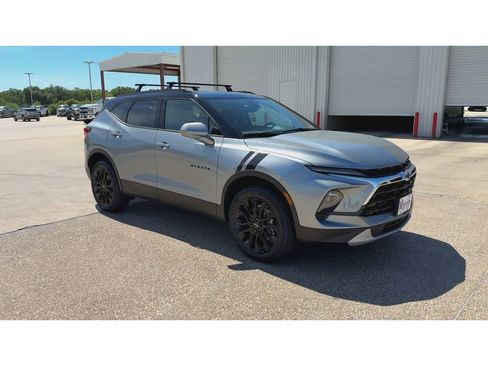 New 2026 Chevrolet Blazer LT w/ LPO, Black Sport Package FWD image 2