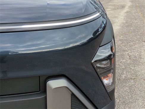 New 2026 Hyundai Kona SE image 10