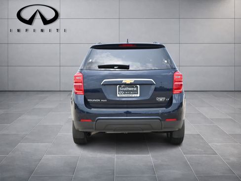 Used 2017 Chevrolet Equinox LT w/ Convenience Package AWD/4WD image 5