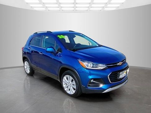 Used 2020 Chevrolet Trax Premier image 2