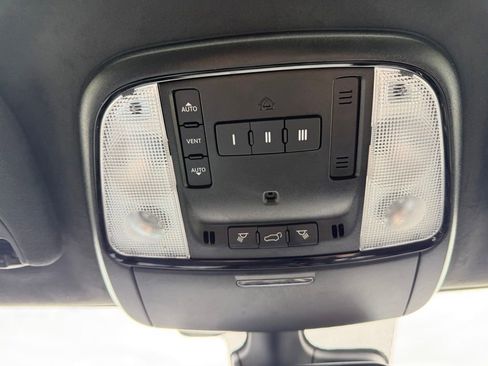 Used 2024 Dodge Durango R/T AWD/4WD image 11