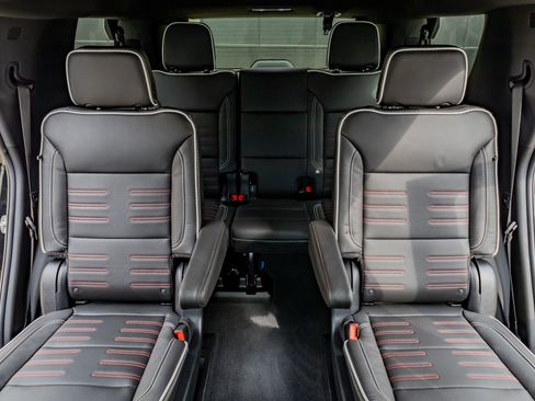 Used 2026 GMC Yukon AT4 Ultimate AWD/4WD image 36