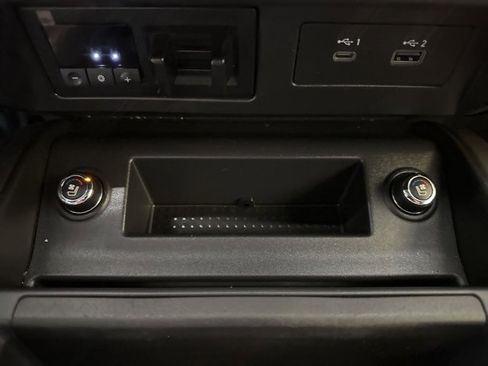 Used 2023 Nissan Titan Platinum Reserve w/ Moonroof Package image 13