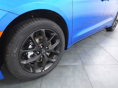 New 2026 Chrysler Pacifica Select w/ S Appearance Package image 29