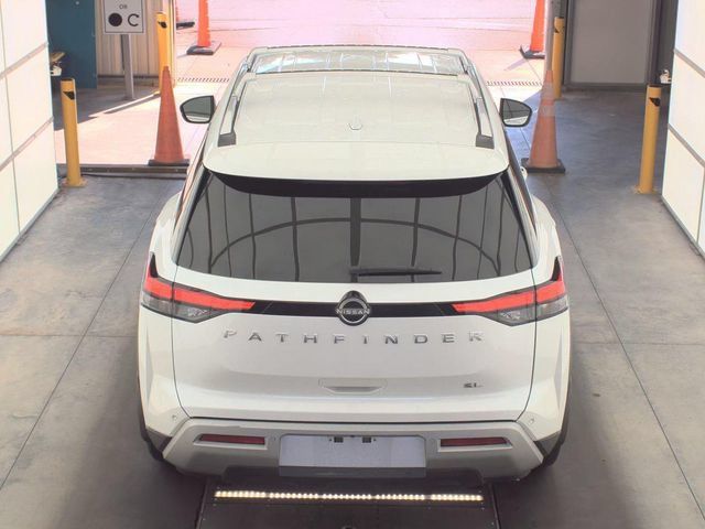 Certified 2025 Nissan Pathfinder SL FWD image 10
