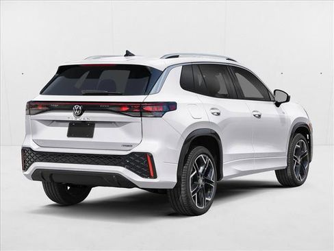 New 2026 Volkswagen Tiguan SEL R-Line AWD/4WD image 2