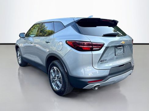 Used 2023 Chevrolet Blazer LT w/ Driver Confidence Package FWD image 5