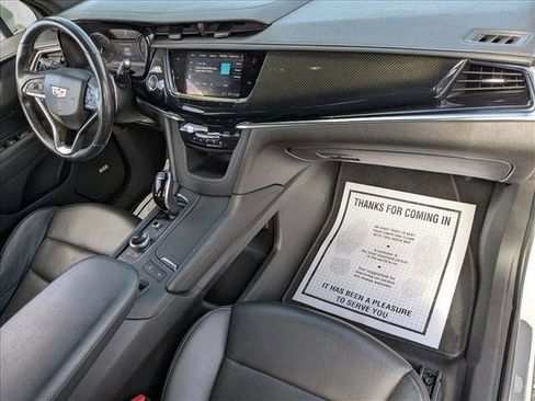 Used 2021 Cadillac XT6 Sport image 22