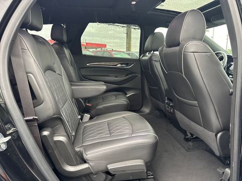 Used 2024 Buick Enclave Avenir w/ Avenir Technology Package AWD/4WD image 11