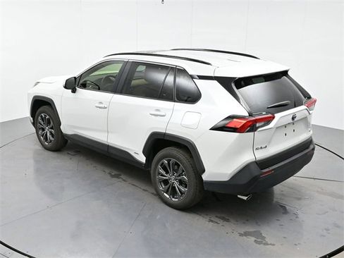 Used 2023 Toyota RAV4 XLE Premium image 39