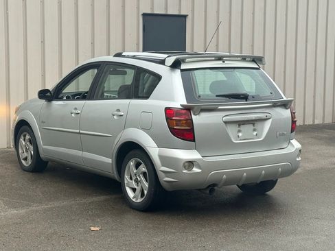 Used 2004 Pontiac Vibe w/ Moon And Tunes Value Package image 5