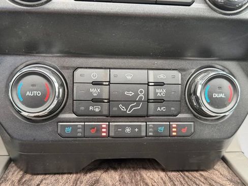 Used 2019 Ford F250 Lariat w/ Lariat Ultimate Package AWD/4WD image 22