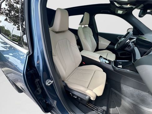 Certified 2025 BMW X3 xDrive30i w/ Convenience Package AWD/4WD image 24