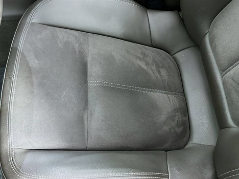 Used 2019 Porsche Macan AWD/4WD image 22