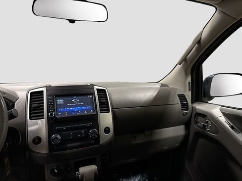 Used 2019 Nissan Frontier SV image 23
