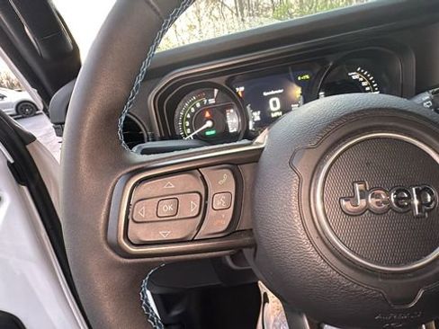 Used 2025 Jeep Wrangler Unlimited Rubicon 4xe w/ Safety Group image 18