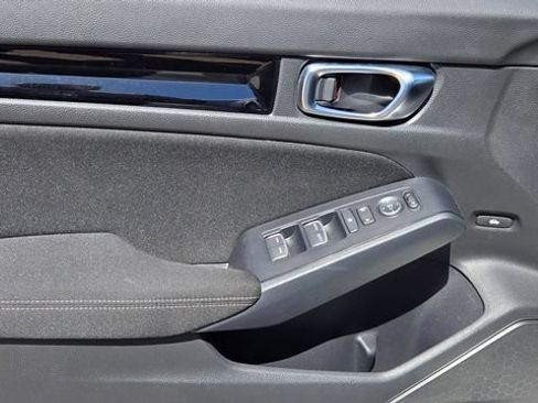 Used 2025 Honda Civic Sport image 15