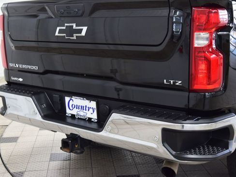 Used 2024 Chevrolet Silverado 2500 LTZ w/ LTZ Plus Package image 24