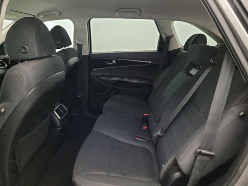 Used 2018 Kia Sorento LX w/ LX V6 Convenience Package AWD/4WD image 18
