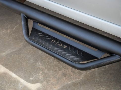 Used 2023 Chevrolet Silverado 2500 LT w/ Convenience Package image 11