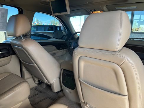 Used 2013 GMC Yukon XL Denali AWD/4WD image 35