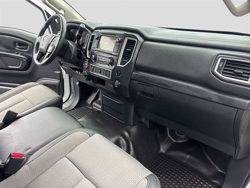 Used 2019 Nissan Titan S w/ S Utility Package image 12