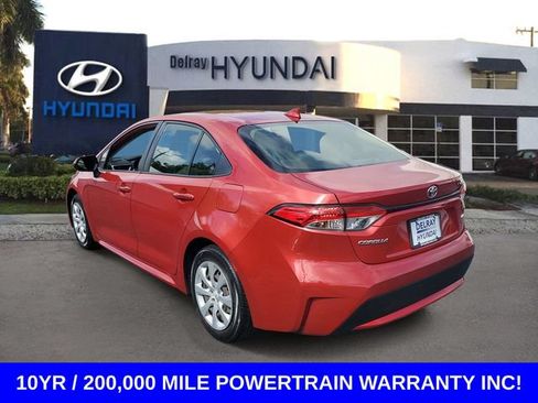 Used 2021 Toyota Corolla LE FWD image 4