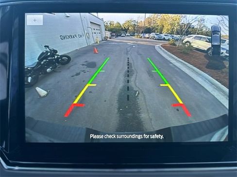 Certified 2022 Ford F250 Lariat w/ Lariat Value Package image 18