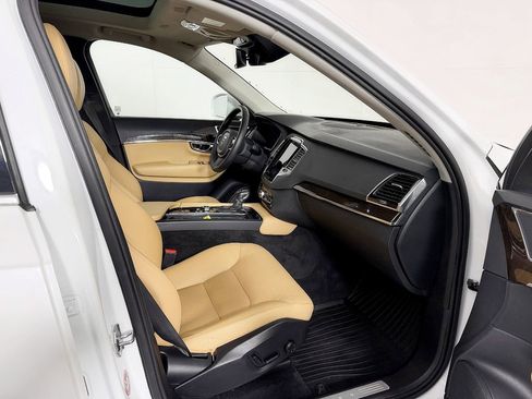 Used 2016 Volvo XC90 T6 Momentum w/ Protection Package Plus AWD/4WD image 51