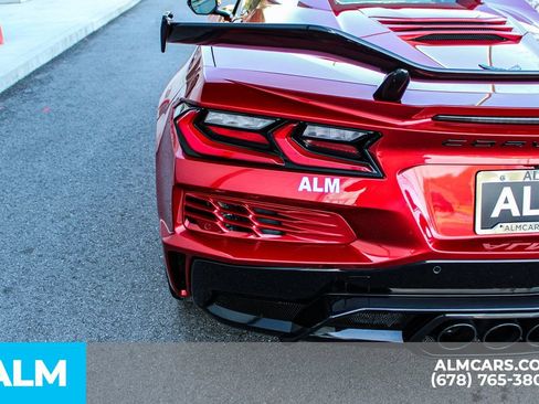 Used 2024 Chevrolet Corvette Z06 w/ Z07 Performance Package image 12