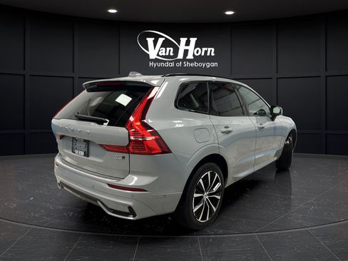 Used 2025 Volvo XC60 B5 Ultra w/ Protection Package Premier AWD/4WD image 7